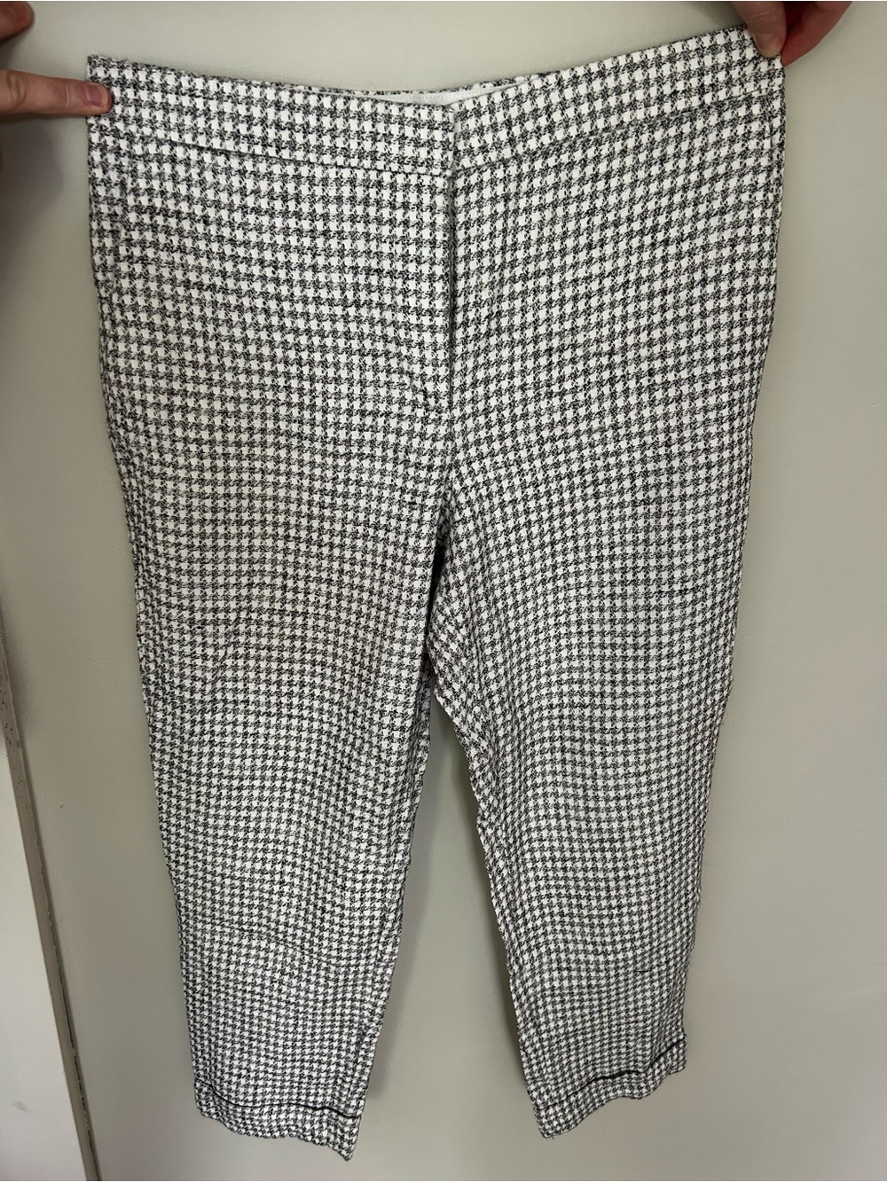 Ann Taylor Black & White Houndstooth Cropped Pants